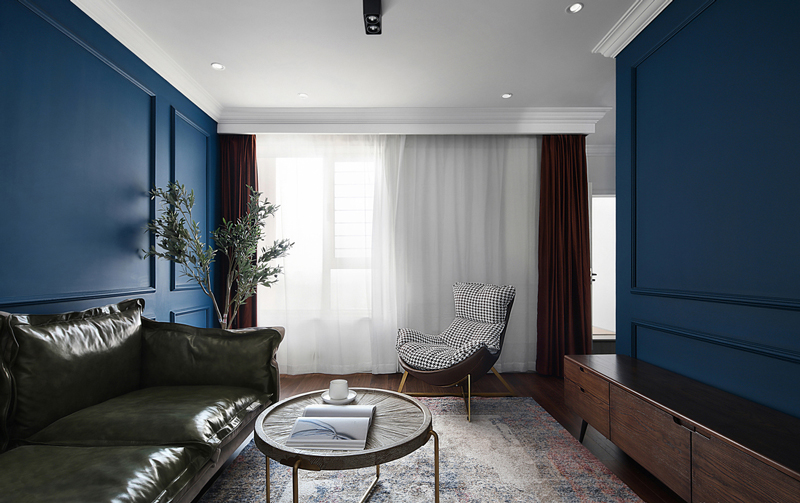 《蓝与白》现代邂逅复古