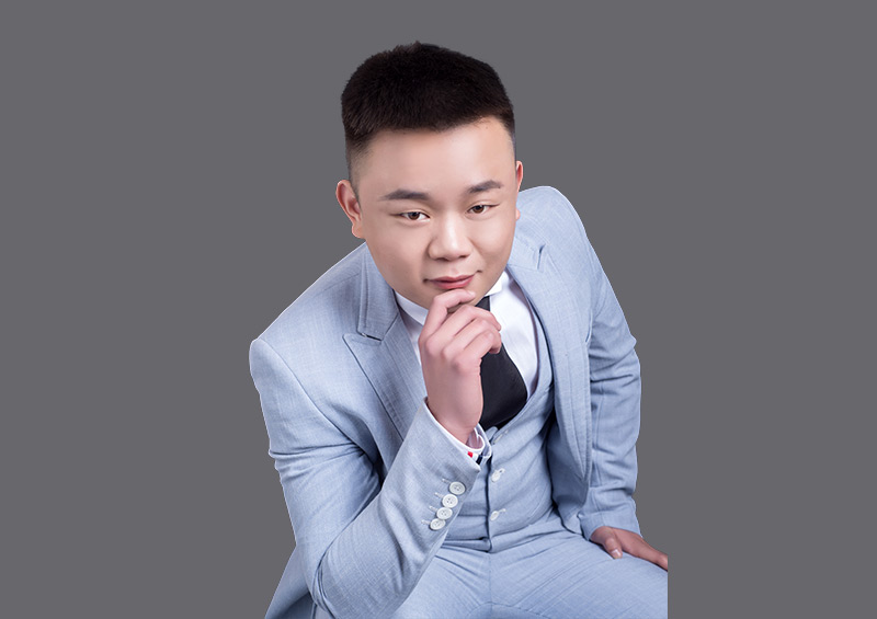 杨睿鑫    从业年限：3年（河东体验店)